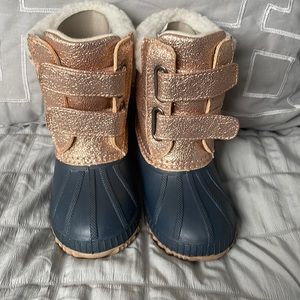 Gap girls snowboots NWT
